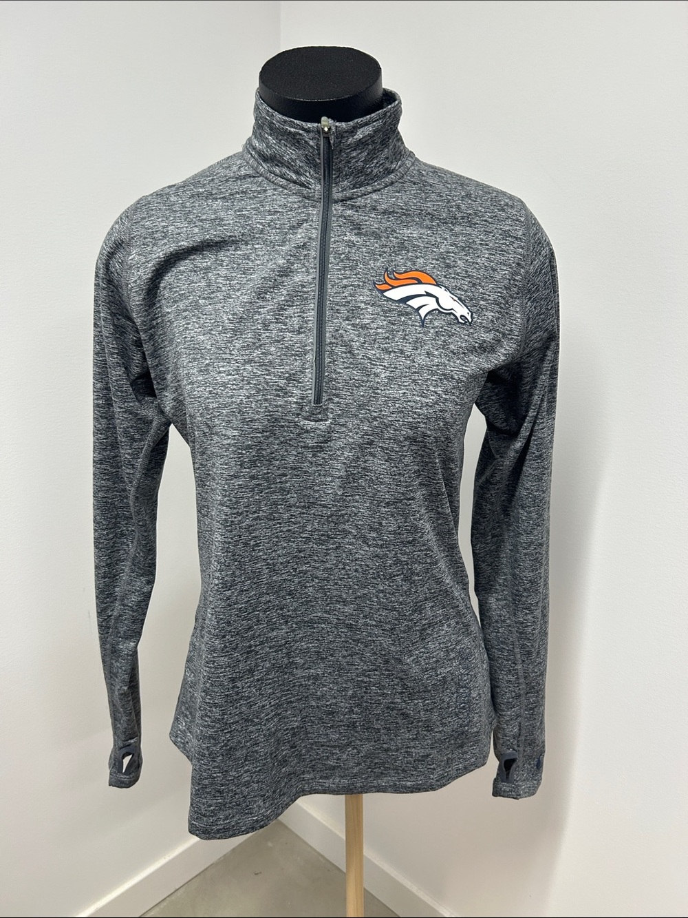 Nike NFL Denver Broncos Womens Dri-FIT Quarter Zip Pullover Medium Gray Heather